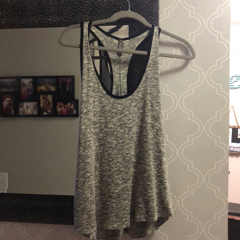 Evereve Racer Back tank top gray with black piping